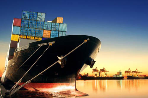 FBA海運(yùn)到美國(guó)的費(fèi)用除了基本費(fèi)用外，還有相關(guān)的附加費(fèi)和雜費(fèi)