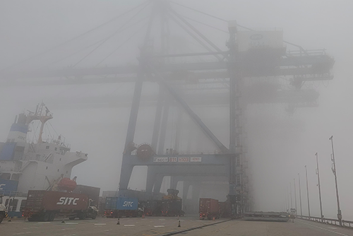 大霧沖擊跨境物流：美森快船延誤事件分析與行業(yè)應(yīng)對